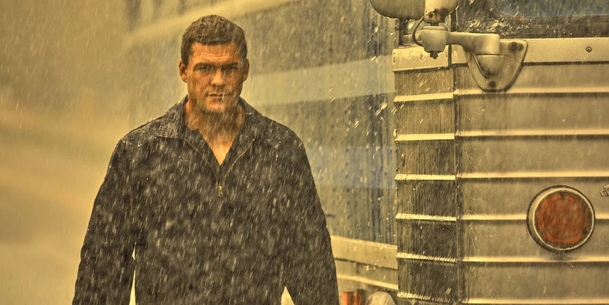 Jack Reacher: Trailer představuje nové zpracování klasických detektivek | Fandíme serialům