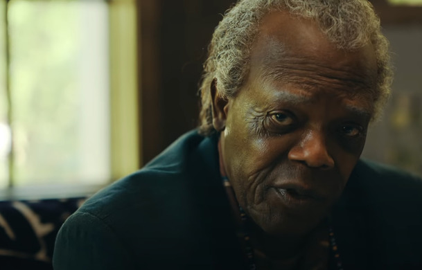 Poslední dny Ptolemyho Graye: Samuel L. Jackson propadá Alzheimerově chorobě | Fandíme serialům