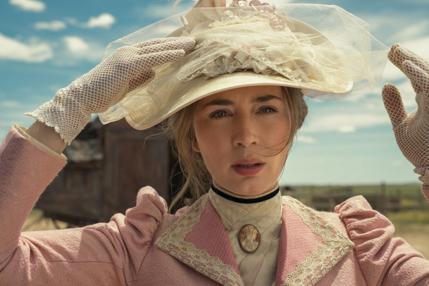 The English: Emily Blunt touží po pomstě na drsném divokém západě | Fandíme serialům