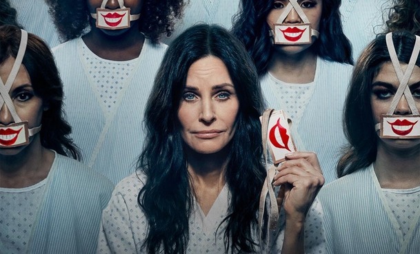 Shining Vale: Courtney Cox se vrací v 2. řadě hororové komedie | Fandíme serialům