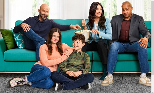 Extended Family: Jon Cryer z Dva a půl chlapa v novém sitcomu | Fandíme serialům