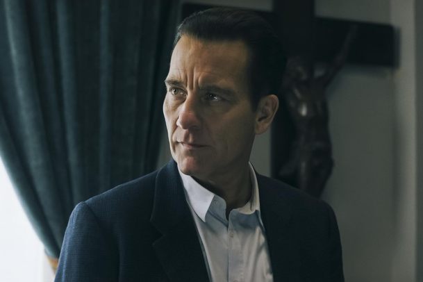 Monsieur Spade: Clive Owen se vrátil jako legendární detektiv | Fandíme serialům