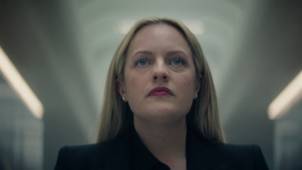 Závoj: Elizabeth Moss chce druhou řadu špionážního seriálu | Fandíme serialům