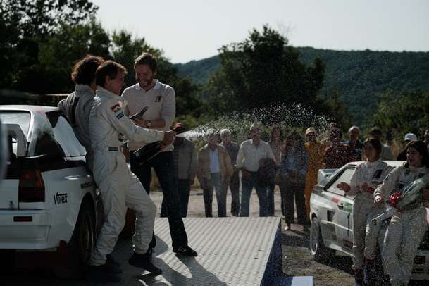 Závod o slávu: Audi a Lancia žhaví gumy v našich kinech | Fandíme filmu