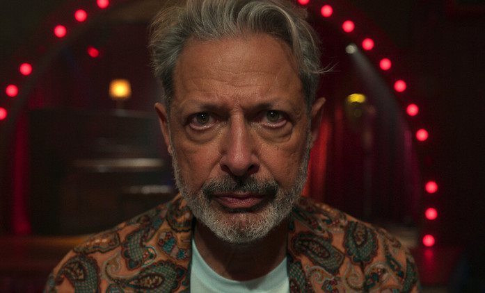 Kaos: Jeff Goldblum jako Zeus brzy dorazí na Netflix | Fandíme seriálům