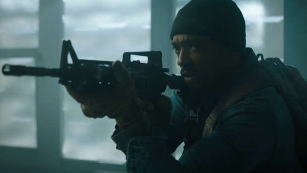 Elevation: Anthony Mackie vs. monstra – trailer | Fandíme filmu