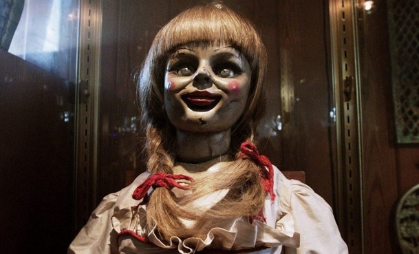 Annabelle 3 propojí několik příběhů světa V zajetí démonů | Fandíme filmu