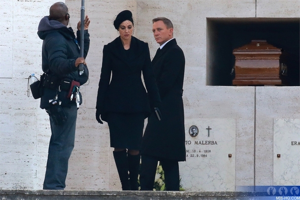 Spectre: Nové oficiální fotky a natáčení v Římě | Fandíme filmu