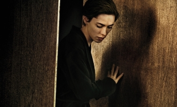 The Night House: Rebecca Hall po smrti manžela čelí strašlivému tajemství | Fandíme filmu