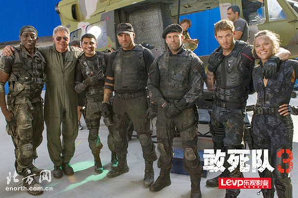 Expendables 3: Velký banner s celou bandou | Fandíme filmu